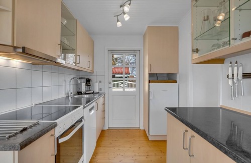 Næsby Strand House | "Andrine" - 100m from the sea by Interhome