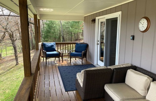 Franklin House | Andy's View- Enjoy a quiet mountain getaway near Franklin, North Carolina