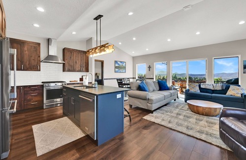 Wolf Creek House | Angels Landing All Season Paradise Powder Mountain Views & Golfing
