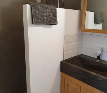 Monplaisir Apartment | Angers Green Lodge - Cosy Studio