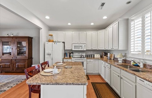 West Ocean City House | Angler's Dream-LUXURY WATER VIEW BEACH HOUSE near Inlet and Sunset Marina