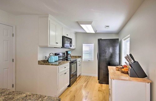 Townville House | Angler’s Paradise, 1 Mi to Broyles Recreation Area