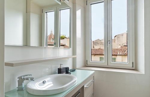 Santa Croce Apartment | Anguillara in the Heart of Florence