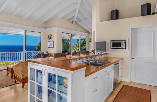 Kilauea House | Anini Beach House By Parrish Kauai - oceanfront on Anini Beach great for the fam