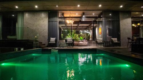 Hoa Binh Villa | Ann's Villa Hill Hoa Binh City