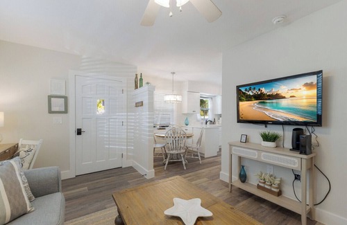 Anna Maria Villa | ANNA MARIA Northshore & Pine Ave LOCATION! Northshore Beach Villa