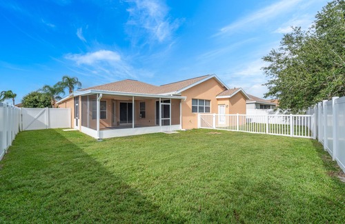 Parrish House | Anna Marie Island, Lakewood Ranch, and Sarasota! Family Friendly!