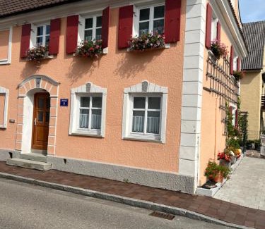 Ichenhausen Apartment | Anna9 - Ihr stylisches Zuhause auf Zeit nähe Legoland, Parken, Netflix, Boxspring