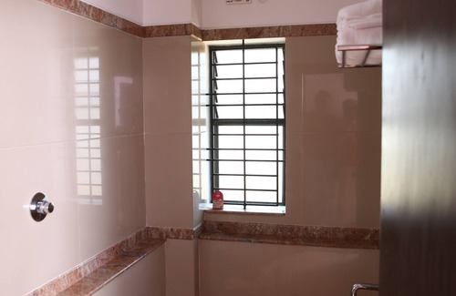 Kadur Hotel | Annapoorna Castle