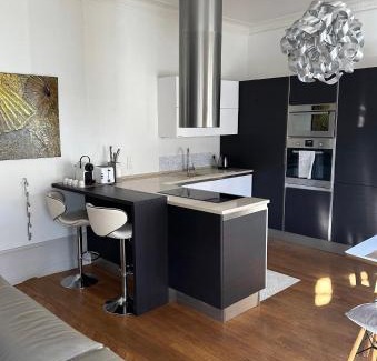 Annecy Old Town Apartment | Annecy ArtDeco Building
