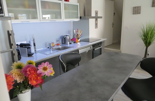 Annecy Apartment | Annecy center 70 m2 classified 4 * new, private parking, bike rental.