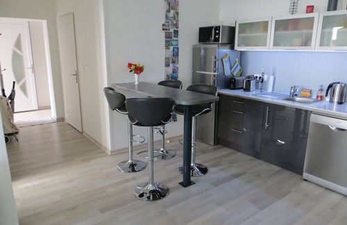 Annecy Apartment | Annecy center 70 m2 classified 4 * new, private parking, bike rental.