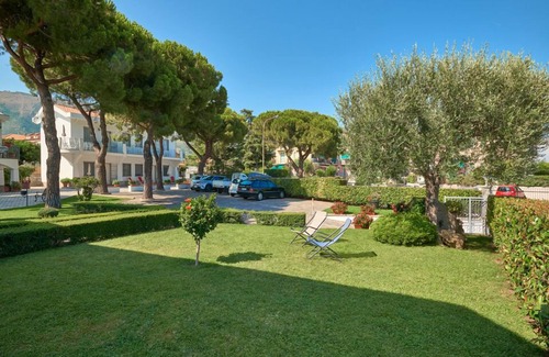 Ceriale Apartment | Annina 5 Pax - Two Bedroom Apartment, Sleeps 5