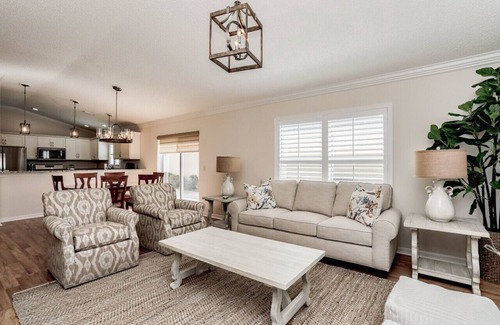 Bonnybrook House | Anniston Exquisite Retreat (Bonnybrook)