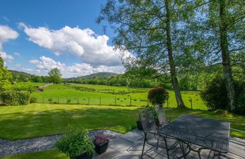 Elterwater House | Anniversary Cottage - Three Bedroom House, Sleeps 6