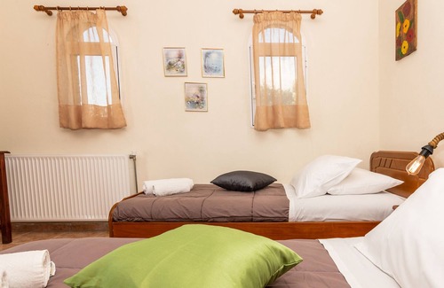 Patsos Villa | Annlexander mountain Villa