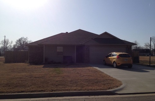 Russellville House | ANO, Tech, Nebo, Petit Jean