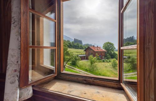Pfalzen Apartment | Ansitz Baumannhof Apt Erker Suite