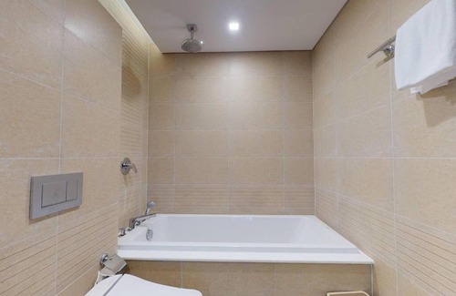 Ngoc Khanh Apartment | Anstay Hemingway Haven 4 Bedroom Metropolis