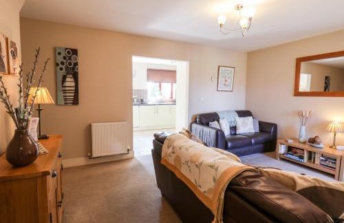 Ruswarp House | Anstis Cottage