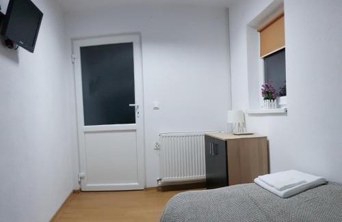 Faget House | Antal Guesthouse