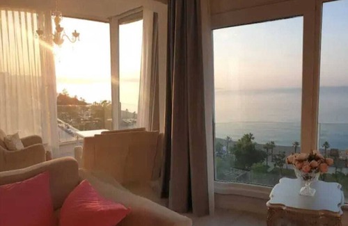 Konyaalti Apartment | Antalya Konyaaltı Plajında Gemi Ev