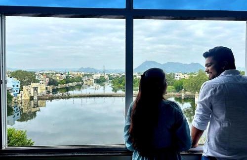 Lake Swaroop Sagar House | Antariksh