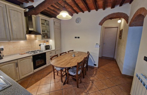 Vicopelago House | Anthea home short walk from the historic center five bicycles free and parking!