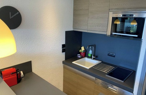 Plaine de la Brague Apartment | Antibes, Parc de Velusine with Pool & Tennis