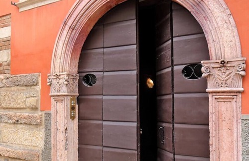 Citta Antica Apartment | ANTICA TORRE ☆Boutique Apartment☆ downtown Verona