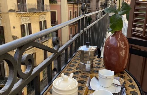 Centro Storico Apartment | Antico Cassaro holiday home in the heart of Palermo