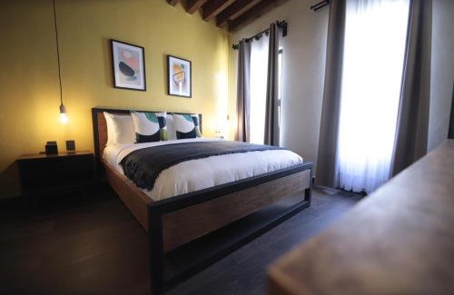 Zona Centro Hotel | Antigua Trece Hotel Fusión