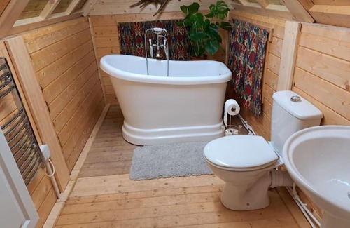 Rushton Spencer Apartment | Antler Lodge