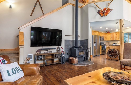 Packwood Cabin | `Antler Ridge` | 4 Bed, 2 Bath