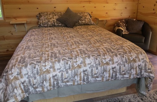 North Powder Cabin | Antone Creek Lodge, Cabin #3