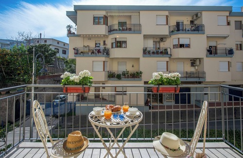 Sorrento Apartment | AntonelloApartments - Suite Nonno Piero