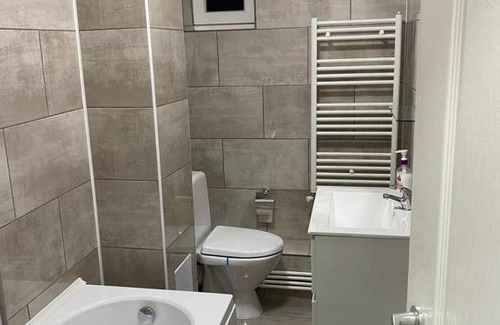 Petrosani Apartment | Anulat 2