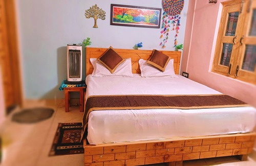 Chakrata Hotel | Anurag Hotel Chakrata