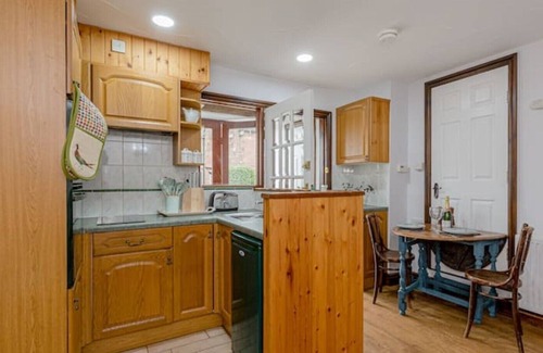 Froghall House | Anvil Cottage - A Romantic one bed barn conversion in a rural setting