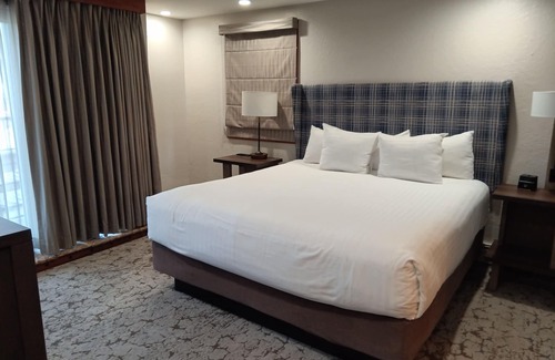 Tahoe Village Resort | Anywhere in USA/World available