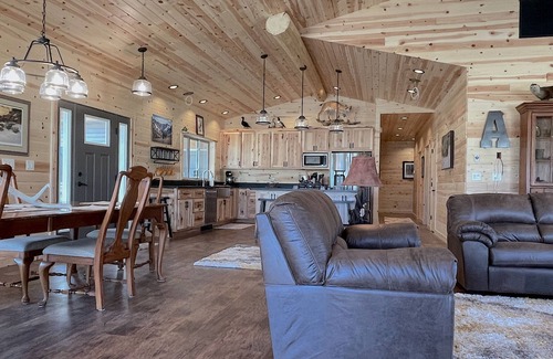 Cody House | AO Ranch- Mountain Property with Elaborate Views