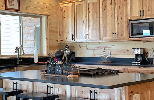 Cody House | AO Ranch- Mountain Property with Elaborate Views