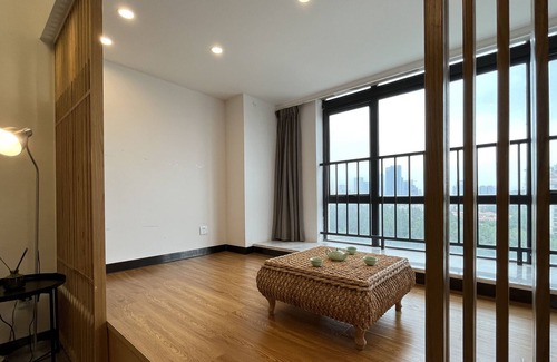 Panyu Bed & Breakfast | Aoyuan City World