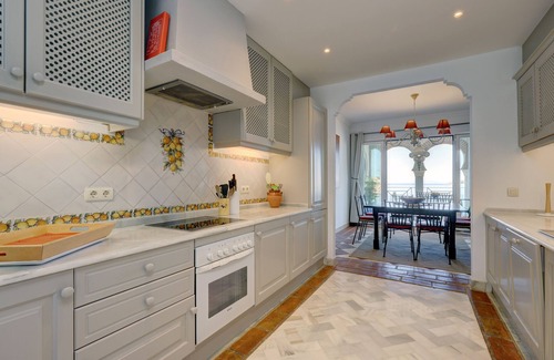 Bahia de Casares Apartment | Apartment "Penthouse La Perla de la Bahia 3" with Sea View, Shared Pool & Wi-Fi