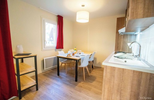 Saint-Colomban-des-Villards Condo | Appartment Ensoleillé avec Navette aux Remontées