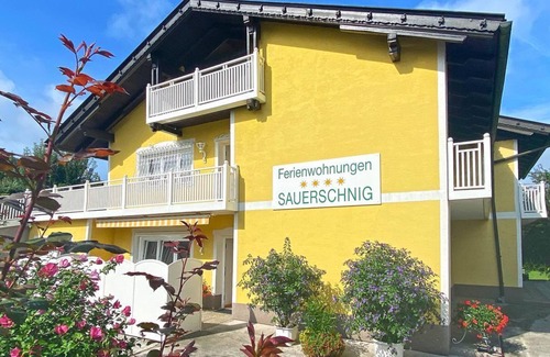 Unterburg am Klopeiner See Apartment | Apartment Agatha - first floor west - garden view - Ferienwohnungen Sauerschnig