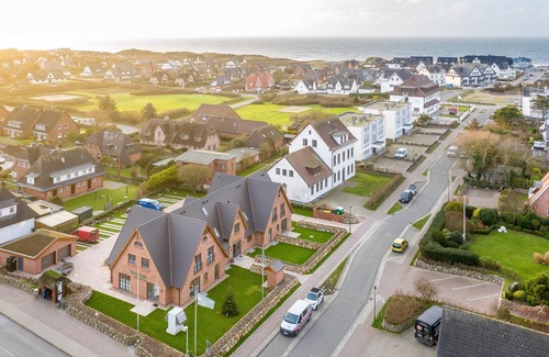 Wenningstedt-Braderup Apartment | Apartment in Haus Strandgut with 3 rooms on approx. 83 m², for max. 4 persons.