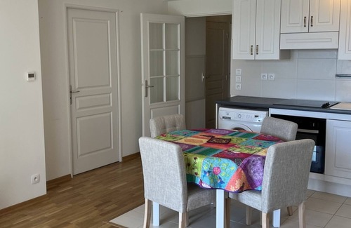 Merville-Franceville-Plage Apartment | Apartment Merville-Franceville-Plage, 1 bedroom, 4 persons