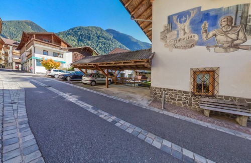 San Leonardo in Passiria Apartment | Apartments Hubertus 1, new, ultra-modern, south-facing balcony, WiFi, Netflix, parking lot
