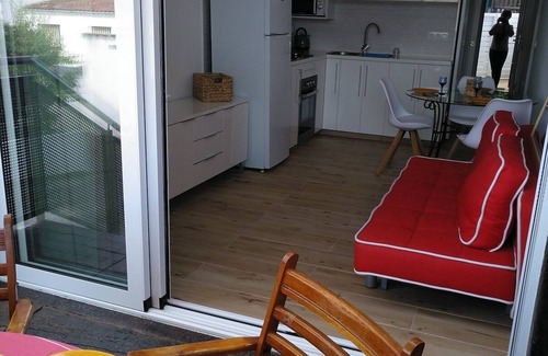 L'Escala Apartment | APART. 1 BEDROOM - BRAND NEW - AIR CONDITIONING